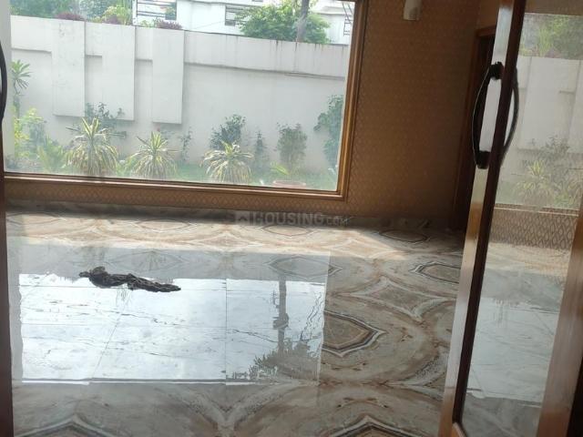 5 BHK Villa in Gomti Nagar for rent Lucknow. The reference number is 20976901