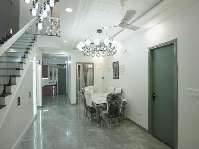 5 BHK Villa in Jagatpura for resale NH 8 Jaipur. The reference number is 17309583