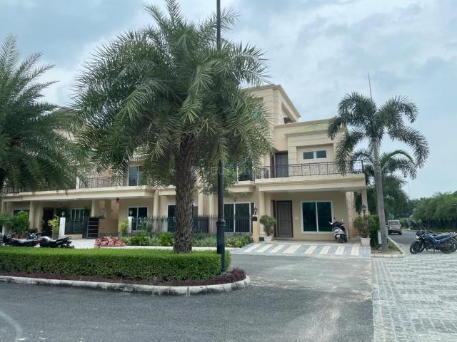 5 BHK Villa in Kasimpur Viruha for resale Lucknow. The reference number is 14263461