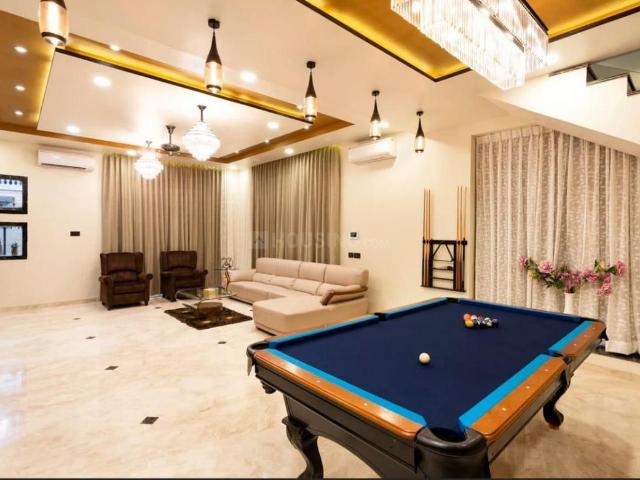 5 BHK Villa in Mohammed Wadi for resale Pune. The reference number is 16959131