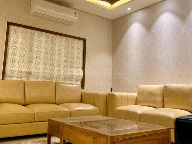 5 BHK Villa in Prahlad Nagar for resale Ahmedabad. The reference number is 20951290