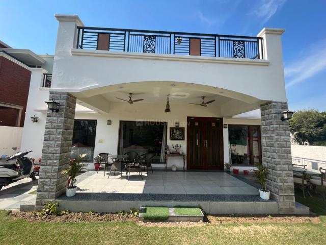 5 BHK Villa in Sector 114 for resale Sahibzada Ajit Singh Nagar. The reference number is 17235701
