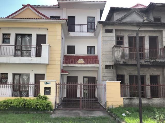 5 BHK Villa in Sector 128 for resale Noida. The reference number is 20605986