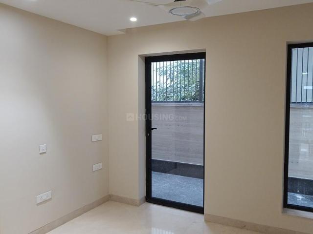 5 BHK Villa in Sector 128 for resale Noida. The reference number is 20720185