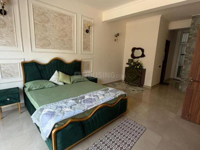 5 BHK Villa in Sector 27 for rent Greater Noida. The reference number is 20482180