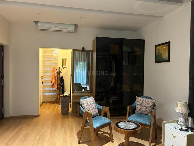 5 BHK Villa in Sector 66 for rent Gurgaon. The reference number is 19711277