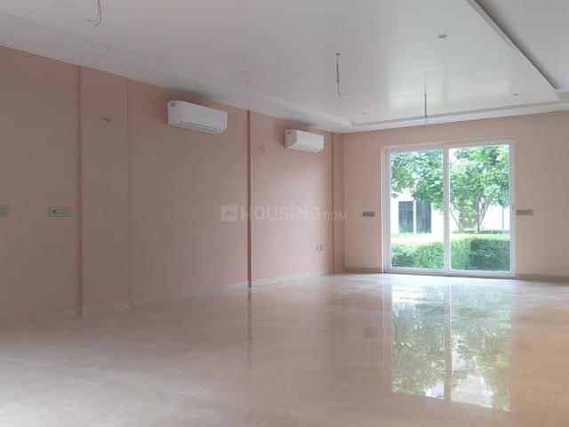 5 BHK Villa in Sector 70A for resale Golf Course Extension Road. The reference number is 17293451