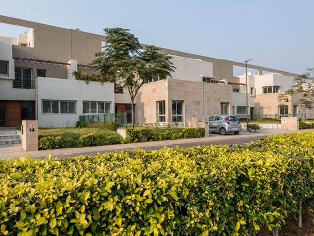 5 BHK Villa in Sector 82 for rent Gurgaon. The reference number is 20355309