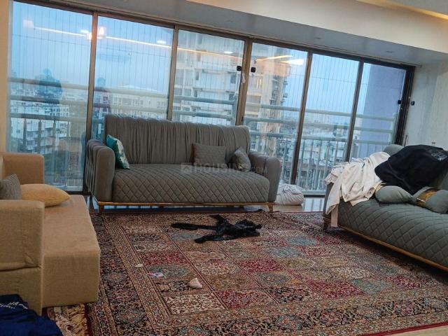 5 BHK Apartment in Andheri West for rent Mumbai. The reference number is 18195468