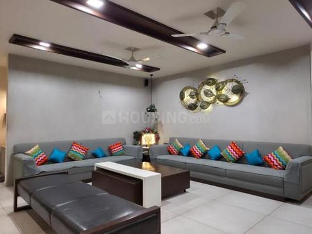 5 BHK Apartment in Atladara for rent Vadodara. The reference number is 20594819