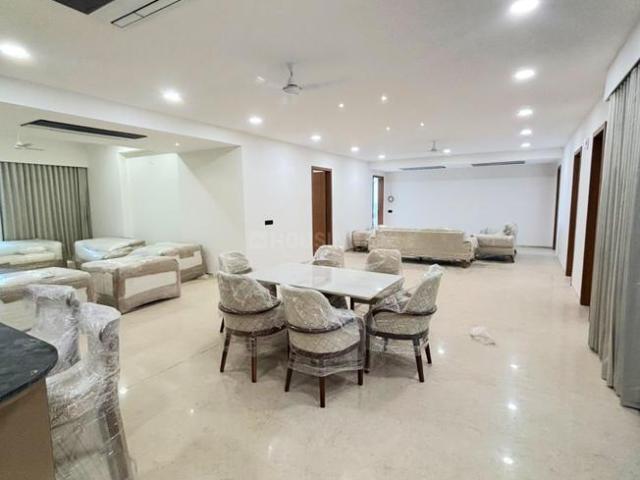 5 BHK Apartment in Bodakdev for rent Ahmedabad. The reference number is 20015115