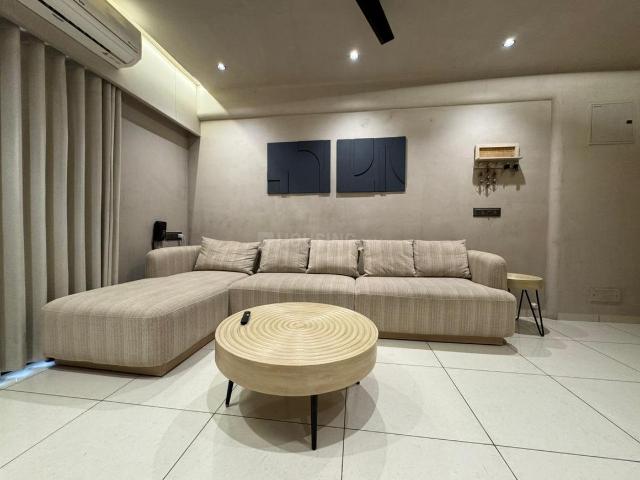 5 BHK Apartment in Bopal for rent Ahmedabad. The reference number is 19882046