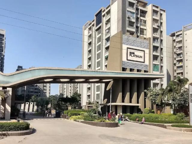 5 BHK Apartment in Bopal for rent Ahmedabad. The reference number is 20337133