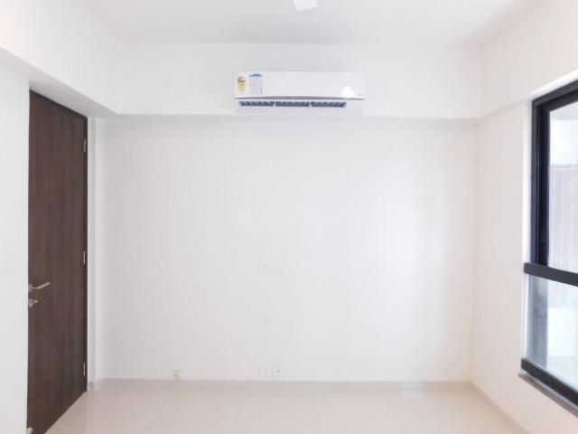 5 BHK Apartment in Bandra East for rent Mumbai. The reference number is 20568805