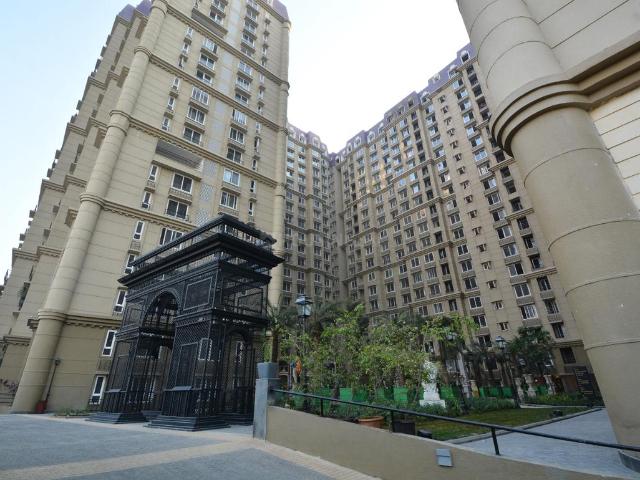 5 BHK Apartment in Bandra East for rent Mumbai. The reference number is 20709968