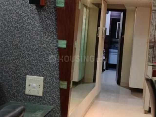 5 BHK Apartment in Goregaon East for rent Mumbai. The reference number is 19111198