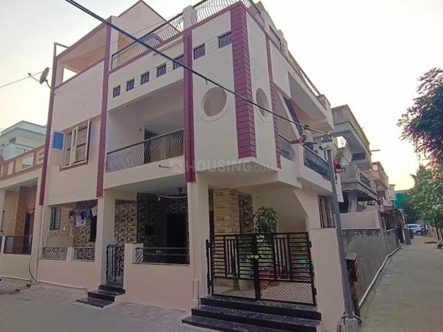 5 BHK Apartment in Ghatlodiya for resale Ahmedabad. The reference number is 20796967