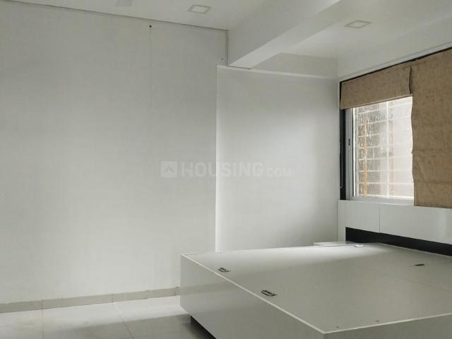 5 BHK Apartment in Ghorpadi for rent Pune. The reference number is 20620934