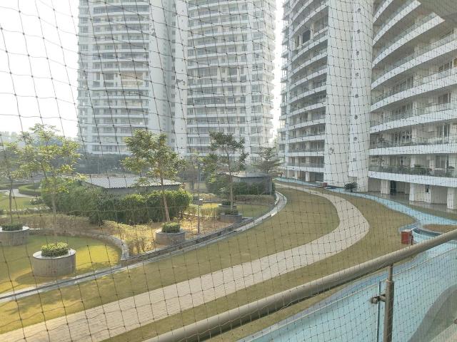 5 BHK Apartment in Gwal Pahari for rent Gurgaon. The reference number is 17686020