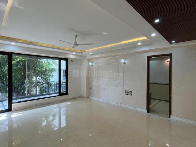 5 BHK Apartment in DLF Phase 1 for rent Gurgaon. The reference number is 20476930