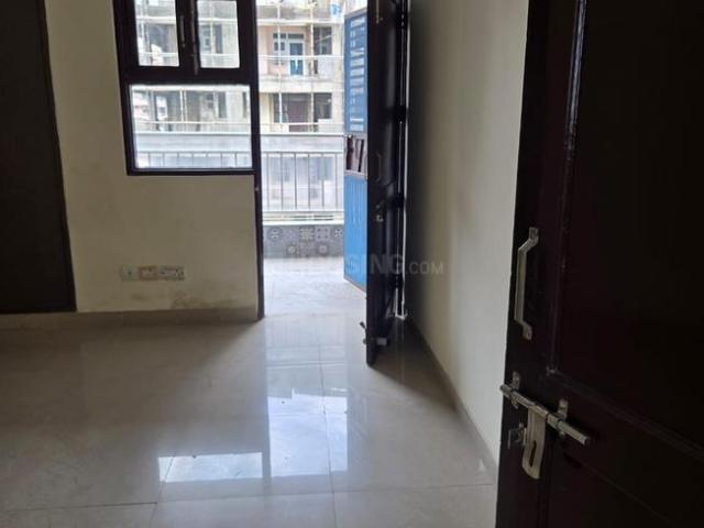 5 BHK Apartment in Dwarka Mor for rent New Delhi. The reference number is 18034105