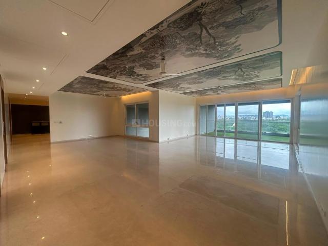 5 BHK Apartment in Koregaon Park for rent Pune. The reference number is 20957398