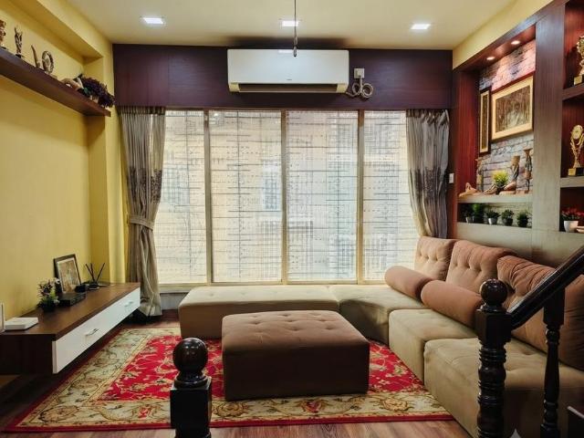 5 BHK Apartment in Kalighat for resale Kolkata. The reference number is 20813120