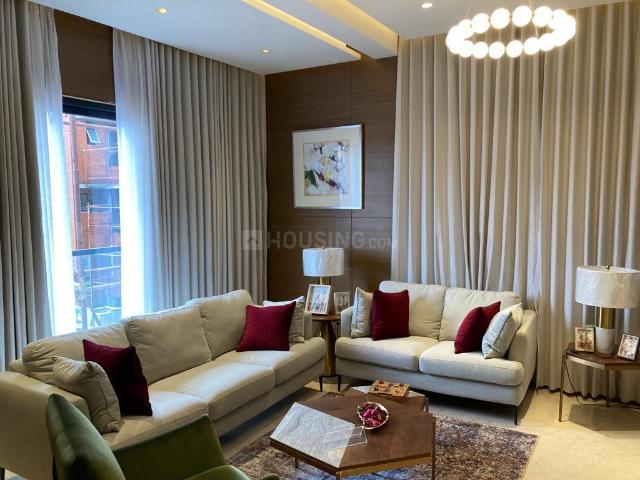 5 BHK Apartment in Jamalia for resale Chennai. The reference number is 10730996
