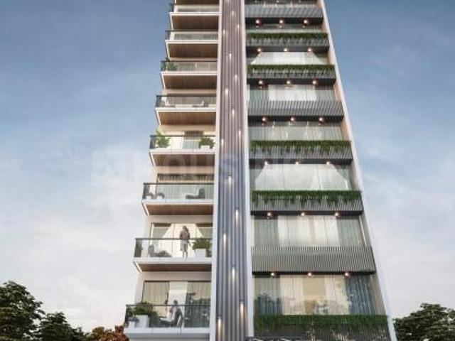 5 BHK Apartment in Juhu for resale Mumbai. The reference number is 20212690