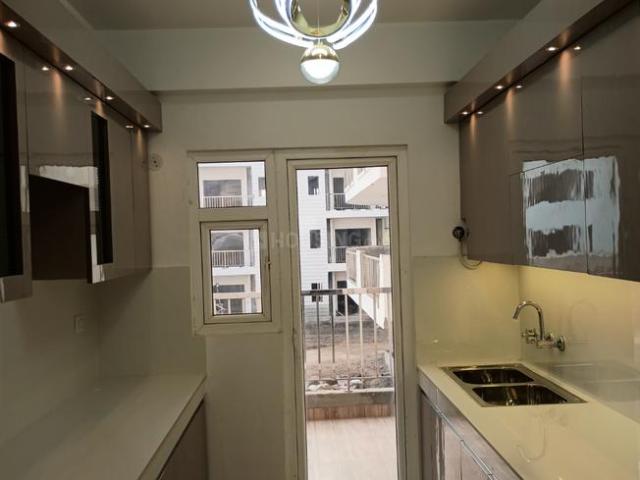 5 BHK Apartment in Morti for resale Ghaziabad. The reference number is 15721644