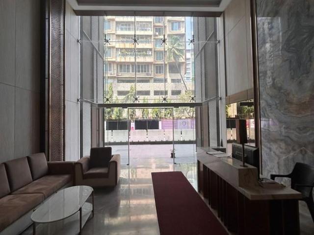 5 BHK Apartment in Santacruz West for resale Mumbai. The reference number is 16007823
