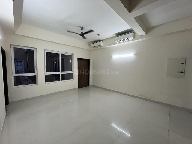 5 BHK Apartment in Sector 102 for resale Gurgaon. The reference number is 14630872