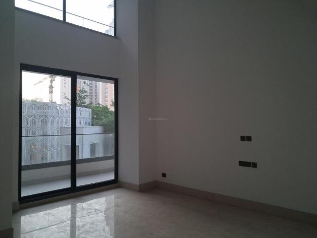 5 BHK Apartment in Sector 107 for rent Noida. The reference number is 19900668