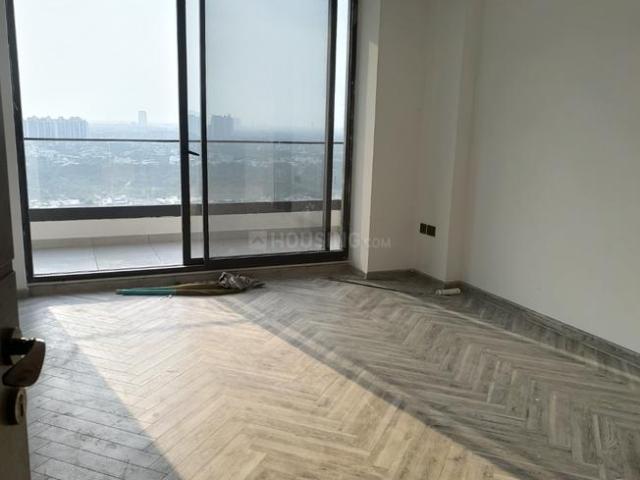 5 BHK Apartment in Sector 107 for resale Noida. The reference number is 20253675