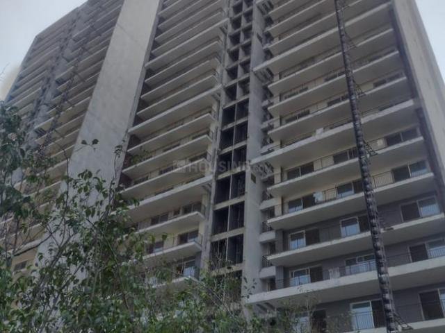 5 BHK Apartment in Sector 43 for resale Noida. The reference number is 16019762