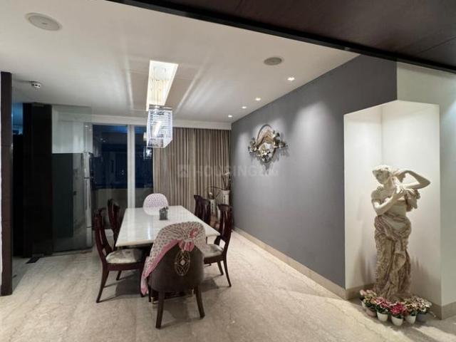 5 BHK Apartment in Sector 54 for rent Gurgaon. The reference number is 18606950