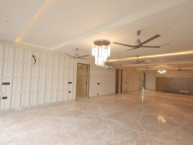 5 BHK Apartment in Sector 56 for resale Gurgaon. The reference number is 20467603