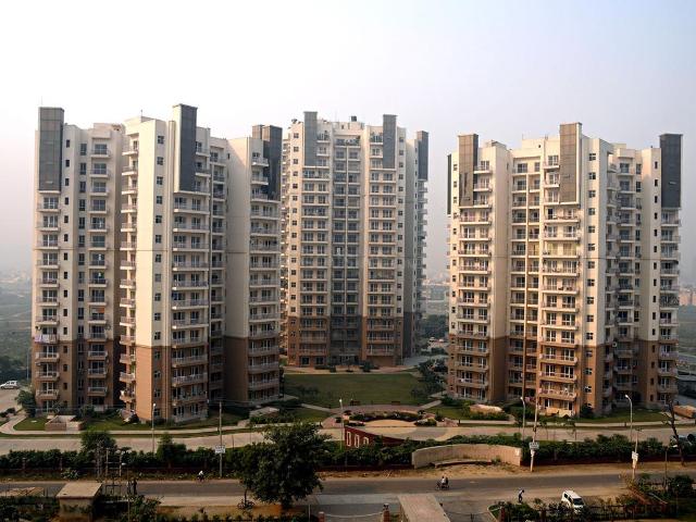 5 BHK Apartment in Sector 57 for resale Gurgaon. The reference number is 20920073