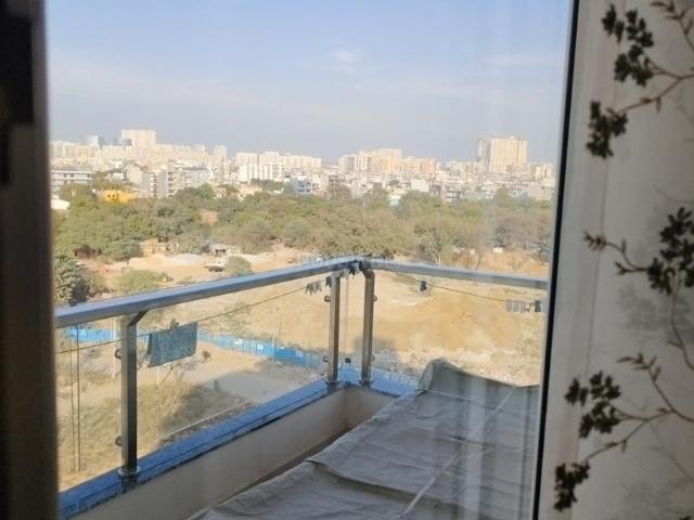 5 BHK Apartment in Sector 52 for resale Gurgaon. The reference number is 19502330