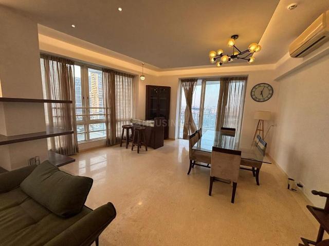 5 BHK Apartment in Sector 62 for rent Gurgaon. The reference number is 20482803