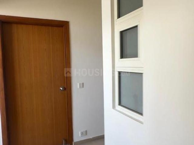 5 BHK Apartment in Sector 62 for rent Gurgaon. The reference number is 20253860