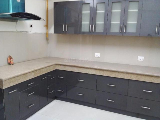 5 BHK Apartment in Sector 83 for rent Gurgaon. The reference number is 20447060