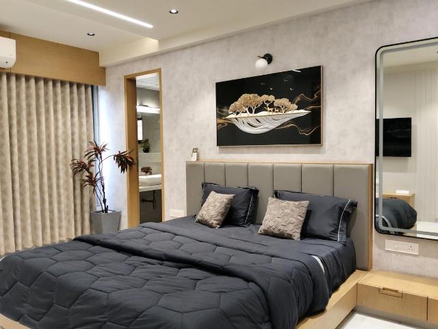 5 BHK Apartment in Shela for rent Ahmedabad. The reference number is 20116333