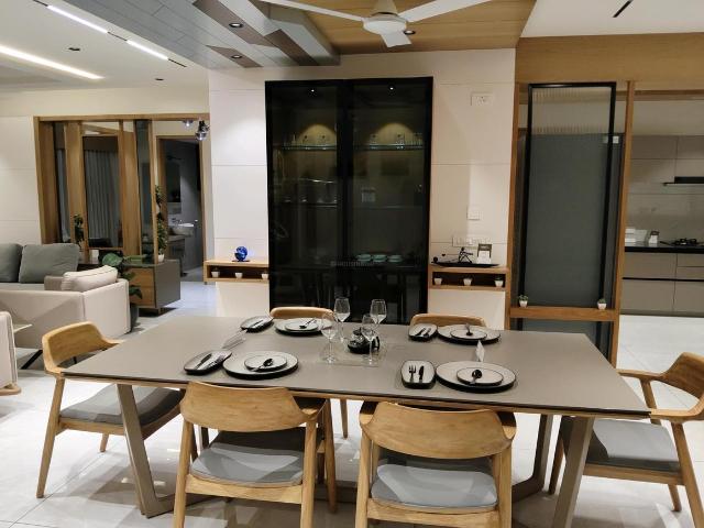 5 BHK Apartment in Shela for rent Ahmedabad. The reference number is 20116345