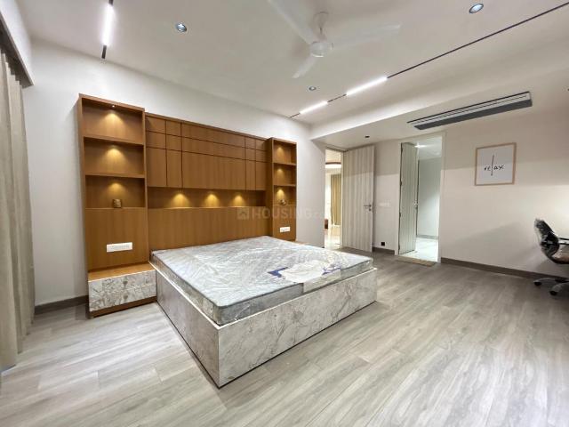5 BHK Apartment in Shela for rent Ahmedabad. The reference number is 20949409