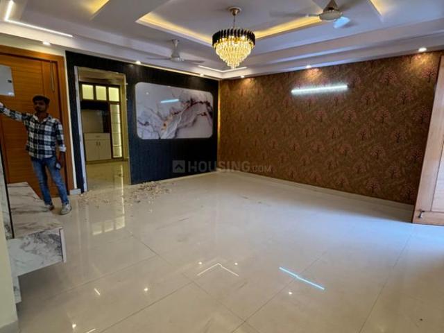 5 BHK Apartment in Sahibabad Industrial Area for resale Ghaziabad. The reference number is 17719030