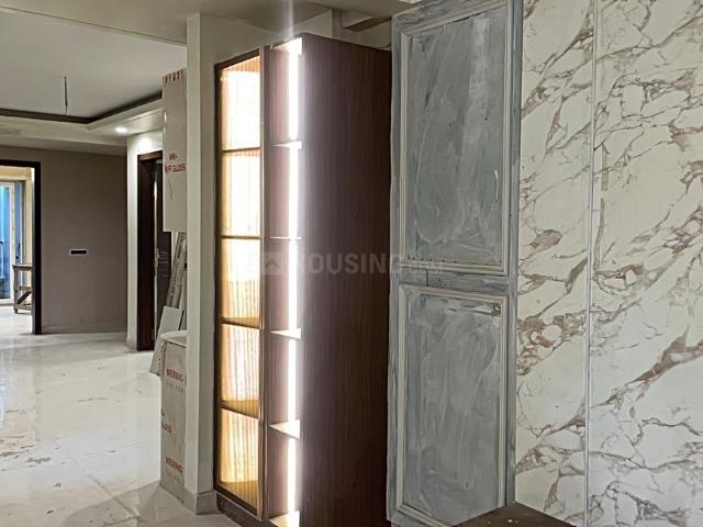 5 BHK Apartment in Rajendra Nagar for resale Ghaziabad. The reference number is 19811714