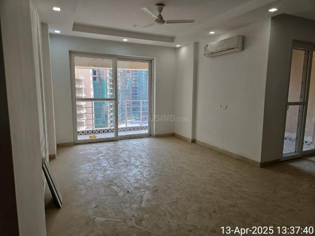5 BHK Apartment in Timarpur for resale New Delhi. The reference number is 15957503