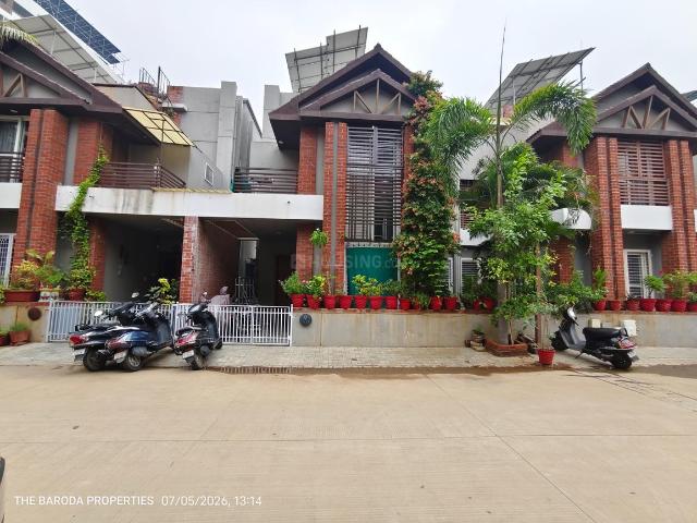 5 BHK Apartment in Undera for resale Vadodara. The reference number is 20655503