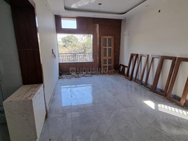 5 BHK Apartment in Vasant Kunj for resale New Delhi. The reference number is 11135285